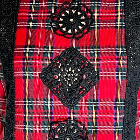 Endless Rose Tartan Plaid Embroidered Strap Sleeveless Top Size M Crochet - Picture 8 of 8